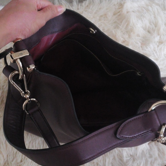 Nomad Hobo Crossbody - Picture 5 of 7